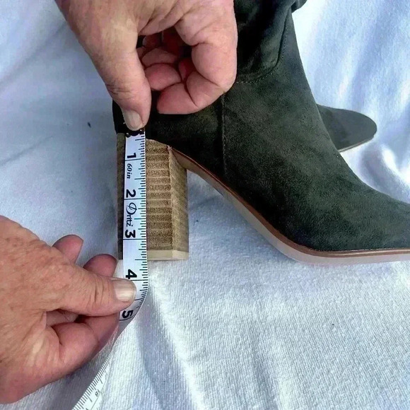 CCOCCI Darby Army Green Suede Heeled Slouch Boot Size 8 . Never worn. - Picture 5 of 11
